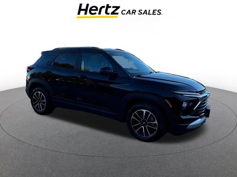 Used 2025 Chevrolet TrailBlazer LT image 1