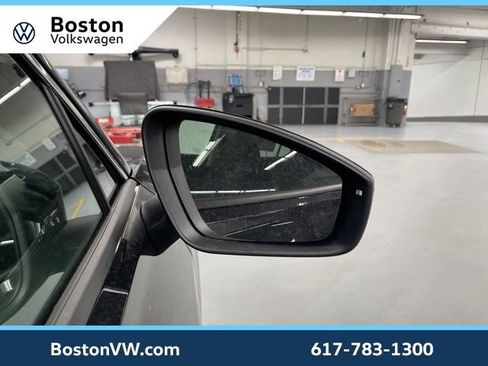 New 2026 Volkswagen Tiguan SE AWD/4WD image 12