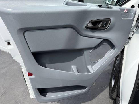 Used 2019 Ford Transit 250 130 Low Roof RWD image 20