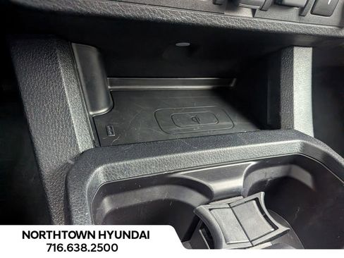 Used 2023 Toyota Tacoma TRD Off-Road image 15