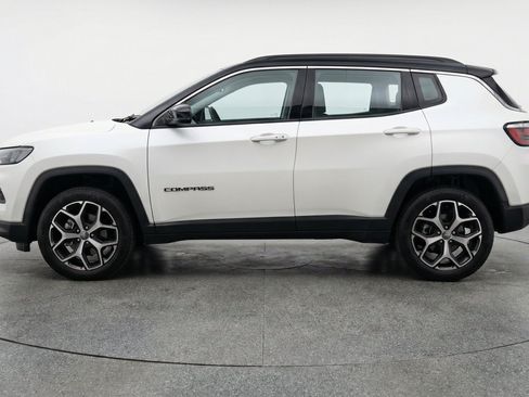 Used 2025 Jeep Compass Limited AWD/4WD image 5