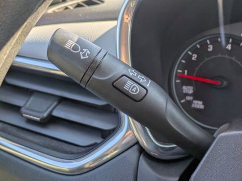 Used 2023 Chevrolet Equinox LS w/ LS Convenience Package image 27