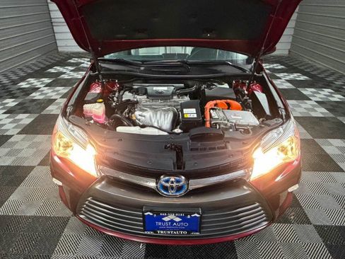 Used 2017 Toyota Camry XLE image 39