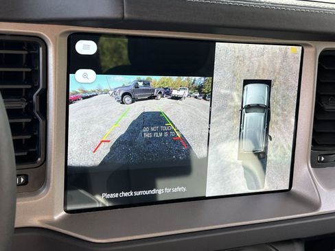 New 2025 Ford Bronco Outer Banks image 19