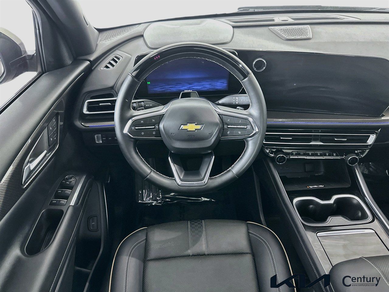 Used 2025 Chevrolet Traverse High Country AWD/4WD image 23