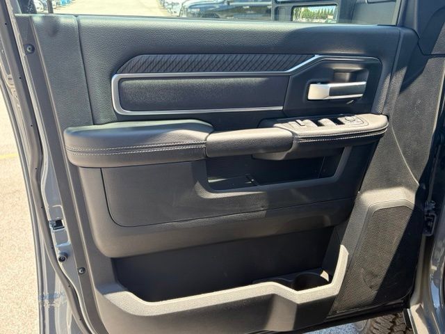 New 2026 RAM 2500 Big Horn AWD/4WD image 12