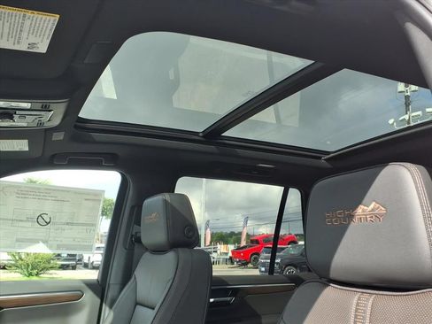 New 2026 Chevrolet Tahoe High Country RWD image 16