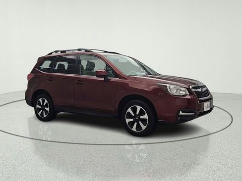 Used 2017 Subaru Forester 2.5i Limited w/ Popular Package #2 AWD/4WD image 8