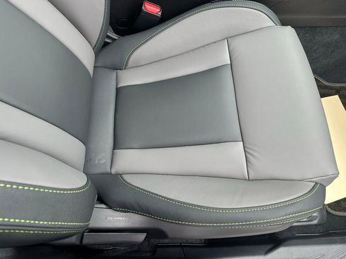 Used 2025 Subaru Outback Onyx Edition image 18