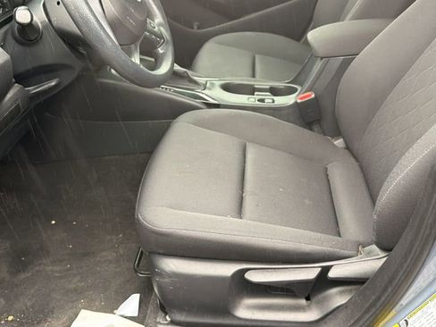 Certified 2023 Toyota Corolla LE image 9