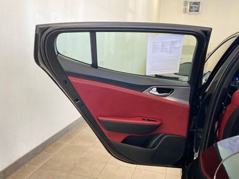 Used 2019 Kia Stinger GT AWD/4WD image 11