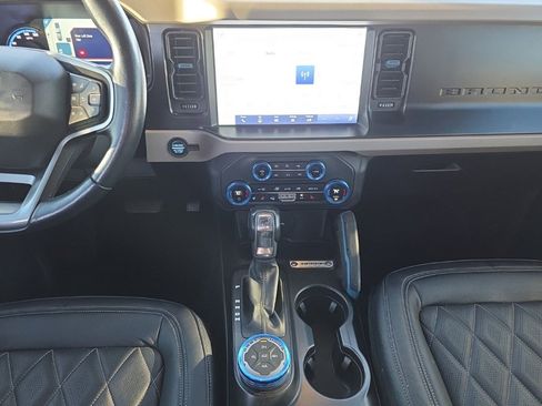 Used 2021 Ford Bronco Wildtrak image 14