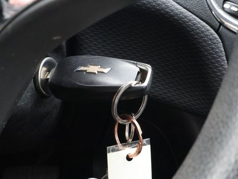 Used 2017 Chevrolet Cruze LT image 27