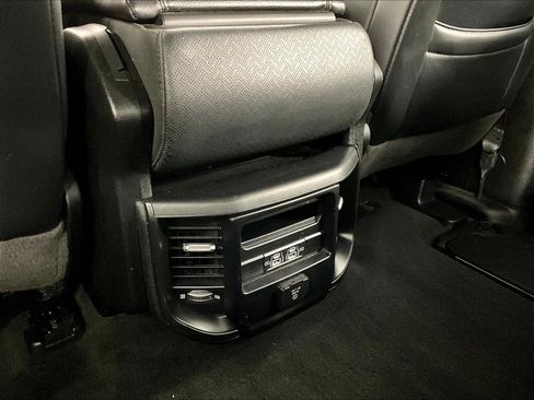 Used 2023 RAM 1500 Laramie AWD/4WD image 17