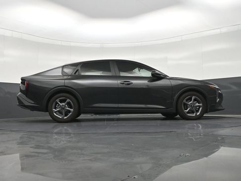 Used 2025 Kia K4 FWD image 29