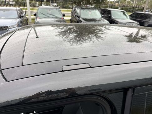 New 2026 Land Rover Range Rover Long Wheelbase SE image 34