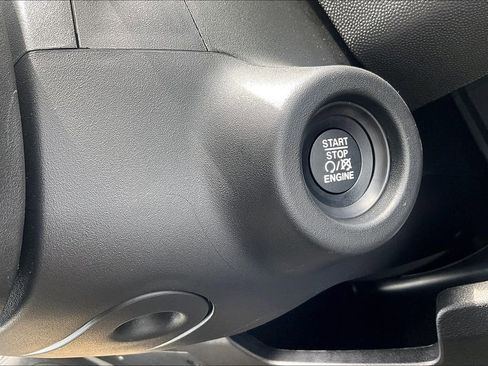 New 2024 RAM ProMaster 2500 w/ Convenience Group image 18