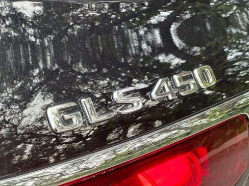 Used 2025 Mercedes-Benz GLS 450 4MATIC image 19