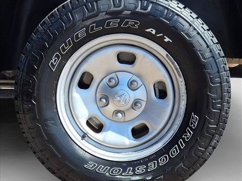 Used 2019 RAM 1500 Tradesman w/ Popular Equipment Group AWD/4WD image 28