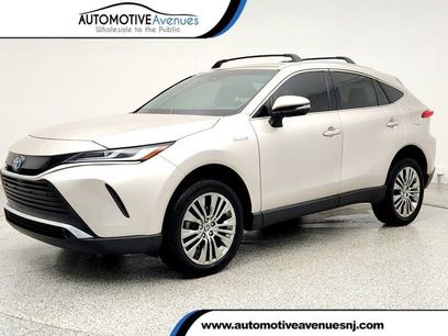Used 2021 Toyota Venza XLE w/ Softex Package