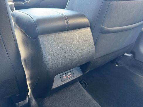 Used 2025 Nissan Altima 2.5 SV FWD image 23