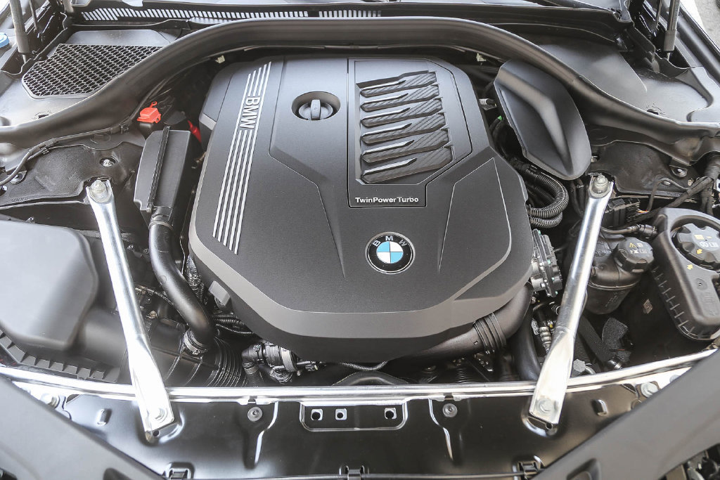 Used 2026 BMW 840i w/ M Sport Professional Package RWD image 24