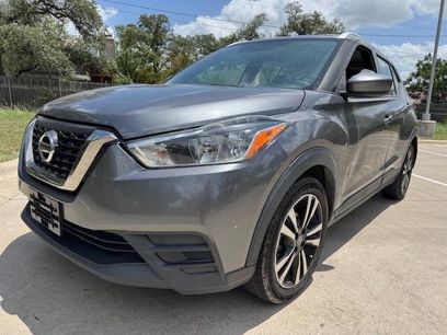 Used 2019 Nissan Kicks SV