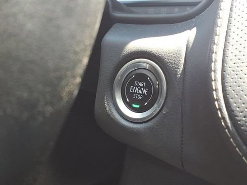 Used 2024 GMC Yukon SLT AWD/4WD image 24