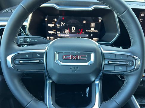 Used 2024 GMC Canyon Elevation w/ Trailering Package RWD image 21