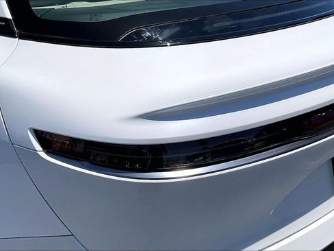 Used 2024 Lucid Air Touring AWD/4WD image 25