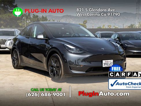 Used 2025 Tesla Model Y Long Range image 4