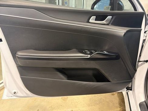 Used 2022 Kia K5 GT-Line w/ GT-Line Awd Premium Package image 16