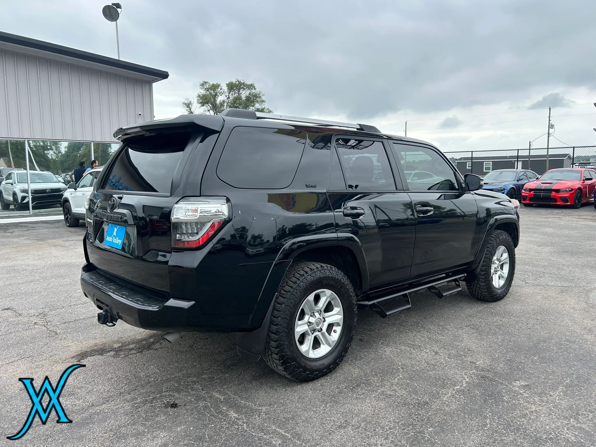 Used 2021 Toyota 4Runner SR5 Premium w/ Moonroof Package AWD/4WD image 7