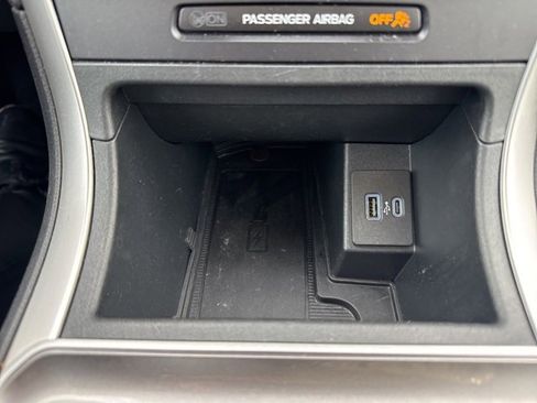 Used 2024 Ford Edge SEL w/ Convenience Package image 35