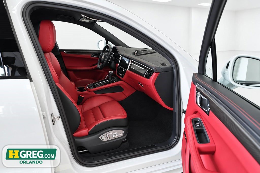 Used 2024 Porsche Macan GTS AWD/4WD image 10
