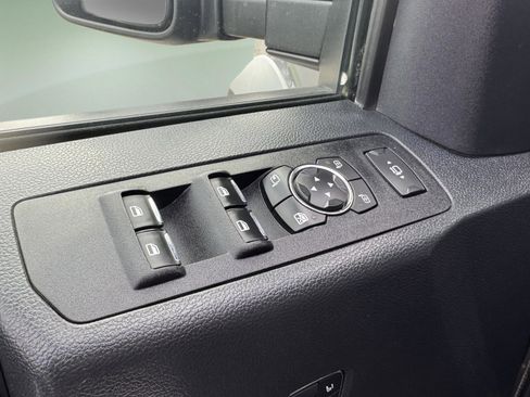 Used 2022 Ford F450 Lariat w/ Lariat Value Package image 25