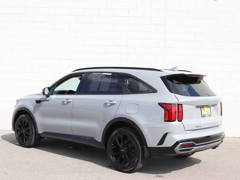 Used 2023 Kia Sorento X-Line EX AWD/4WD image 16