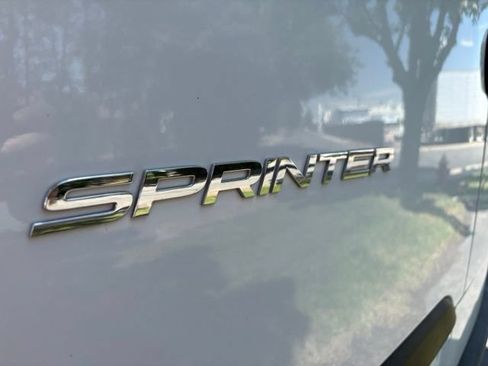 Used 2025 Mercedes-Benz Sprinter 2500 image 8
