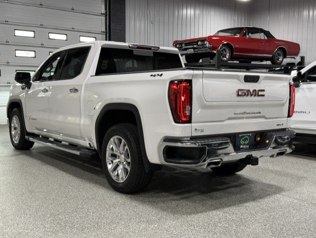 Certified 2021 GMC Sierra 1500 SLT w/ SLT Premium Package AWD/4WD image 3