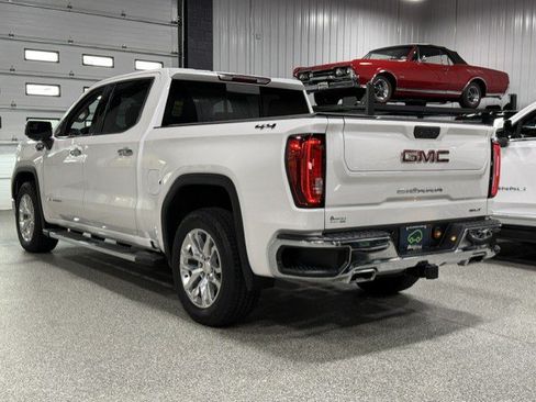 Certified 2021 GMC Sierra 1500 SLT w/ SLT Premium Package AWD/4WD image 3