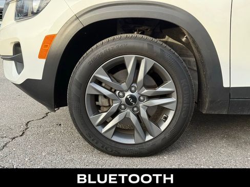 Certified 2023 Kia Seltos LX image 5