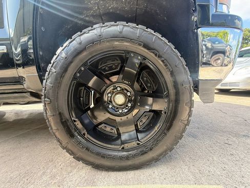 Used 2014 Chevrolet Silverado 1500 LTZ Z71 w/ LTZ Plus Package AWD/4WD image 31