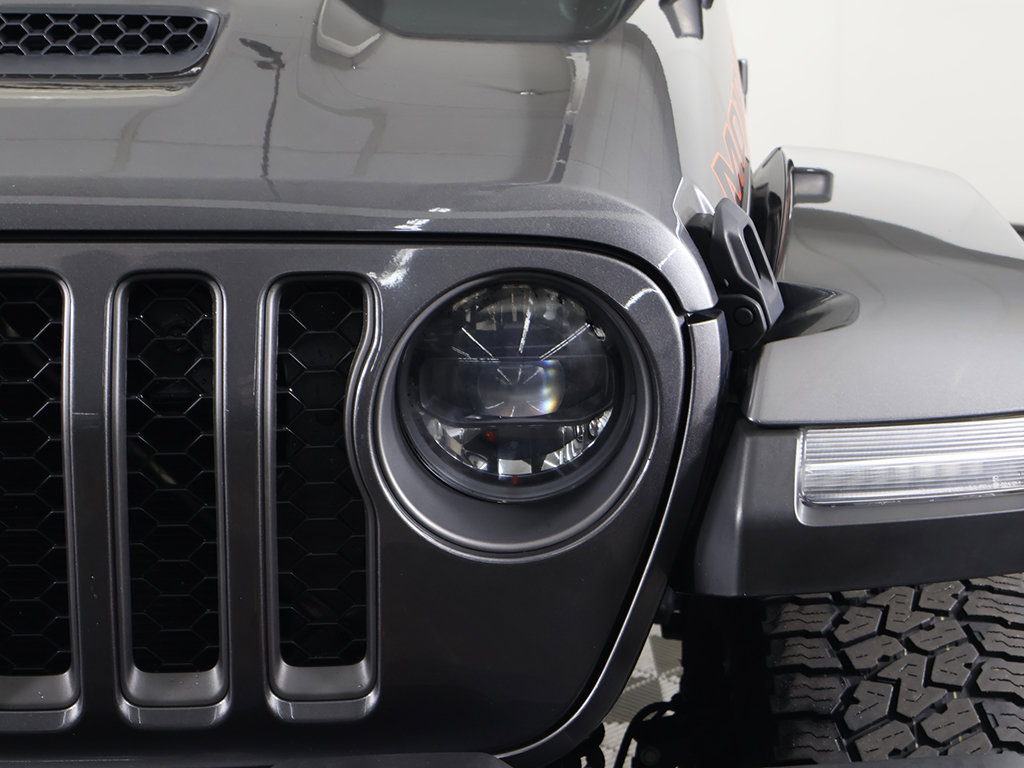 Used 2023 Jeep Gladiator Mojave w/ LED Lighting Group AWD/4WD image 12