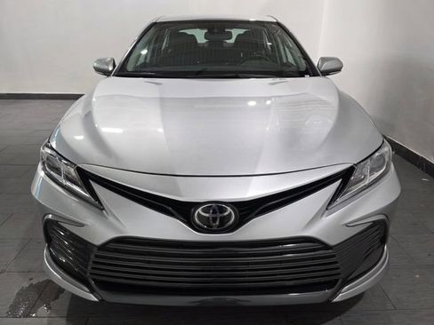 Used 2024 Toyota Camry LE w/ Convenience Package FWD image 8