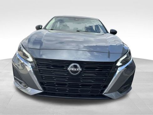 Used 2024 Nissan Altima 2.5 SV image 7