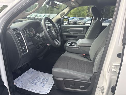 Used 2015 RAM 1500 Big Horn RWD image 9