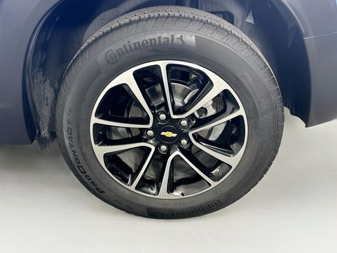Used 2024 Chevrolet TrailBlazer LT FWD image 11