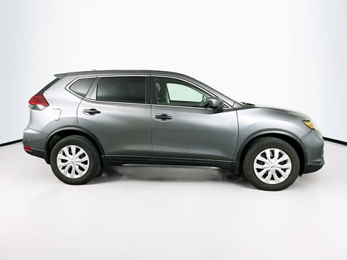Used 2020 Nissan Rogue S FWD image 10