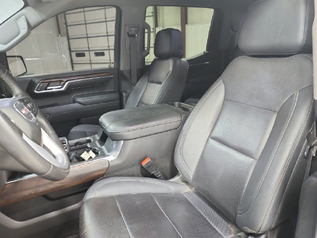 Used 2023 GMC Sierra 1500 SLT w/ SLT Premium Package AWD/4WD image 10