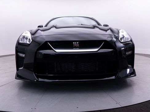 Used 2020 Nissan GT-R Premium w/ Premium Interior Package AWD/4WD image 16